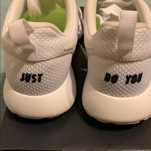 Customized Roshe “Just Do You” - Picture 5 of 7
